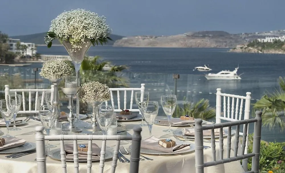 Cape Bodrum Luxury Hotel & Beach Gundogan
