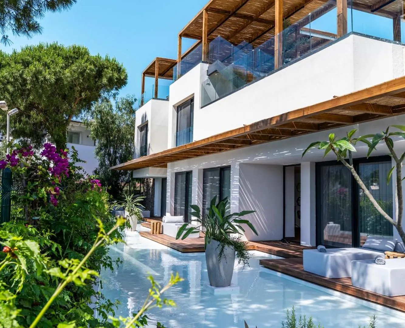 Cape Bodrum Luxury Hotel & Beach Gundogan