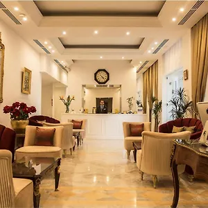 Отель La Maison Blanche *****