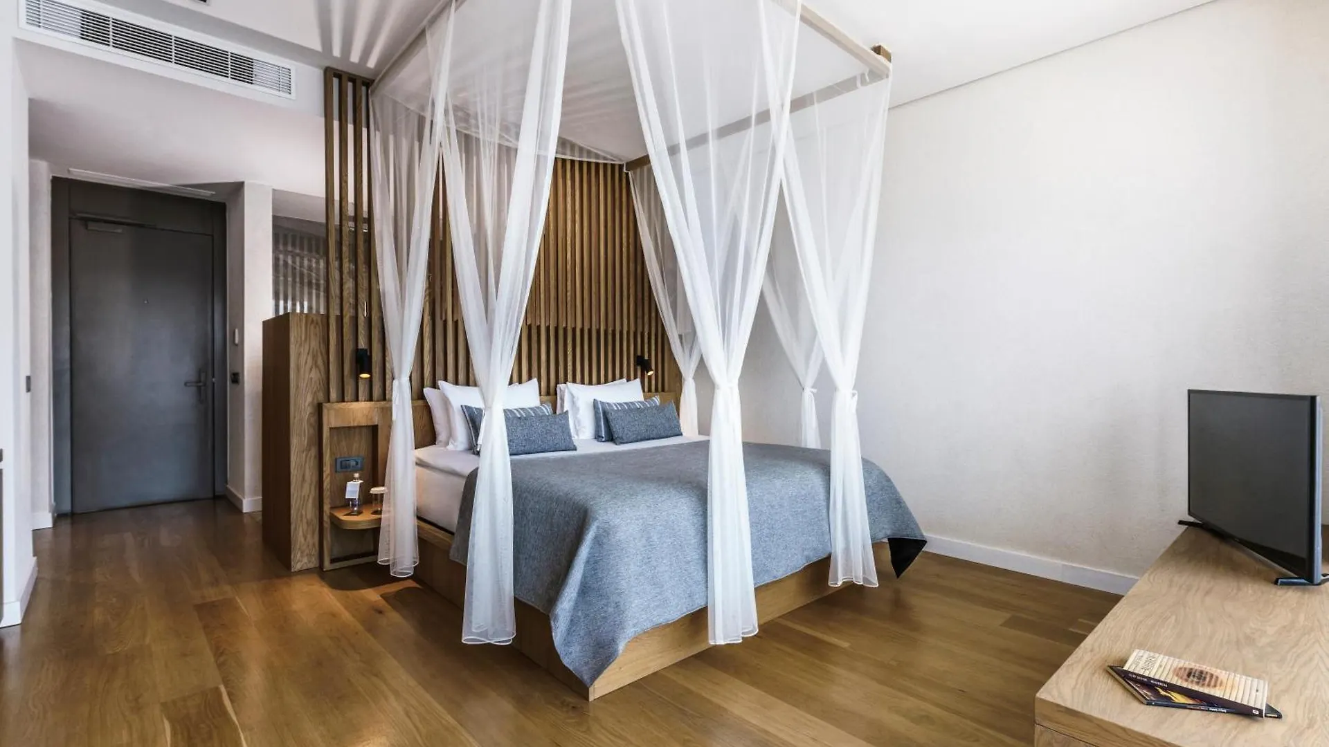 Cape Bodrum Luxury Hotel & Beach Gundogan
