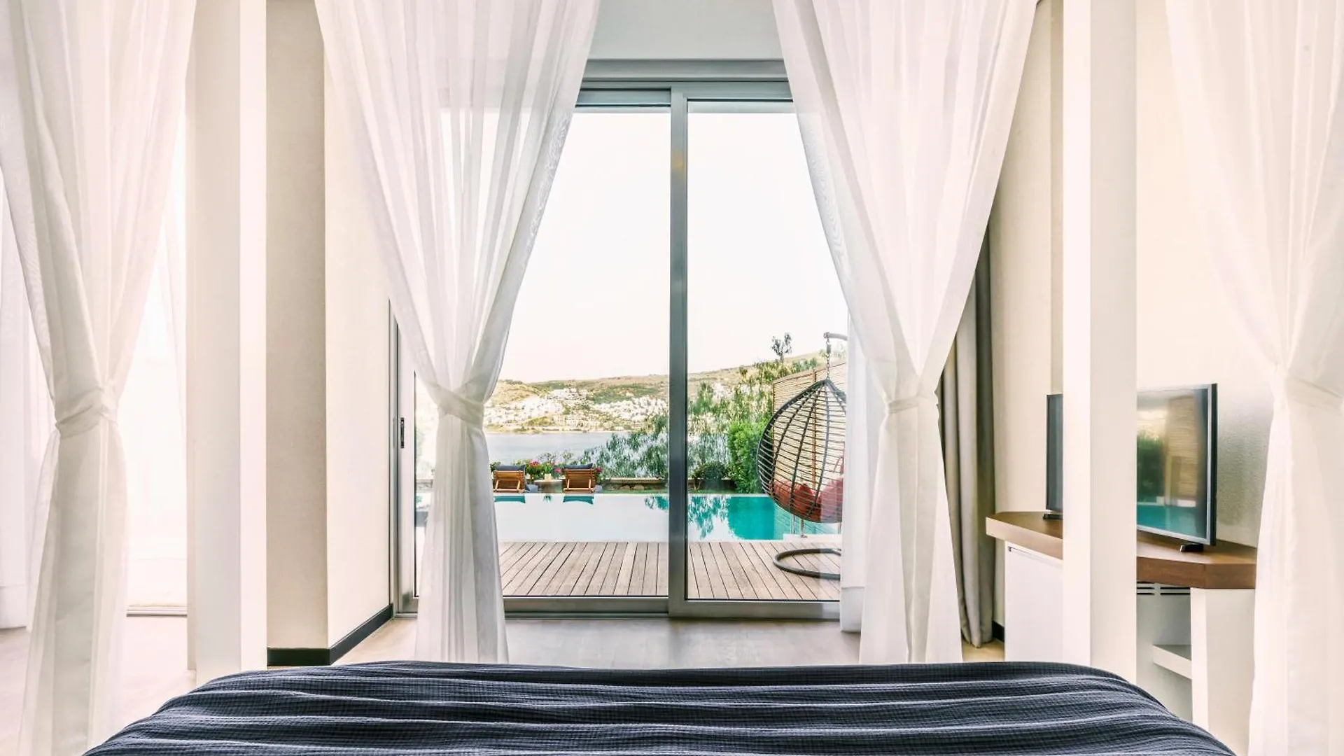 Cape Bodrum Luxury Hotel & Beach Gundogan